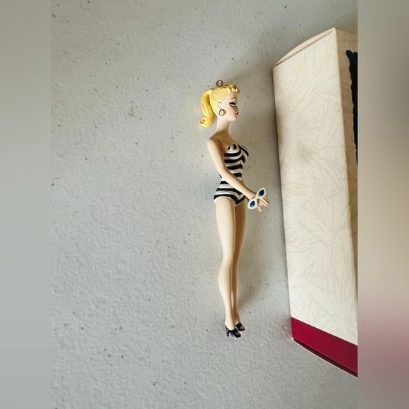 1959 barbie ornaments debut 1959 hallmark ornaments barbie orna… - Picture 9 of 10